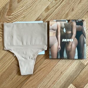 SKIMS Core Control Thong